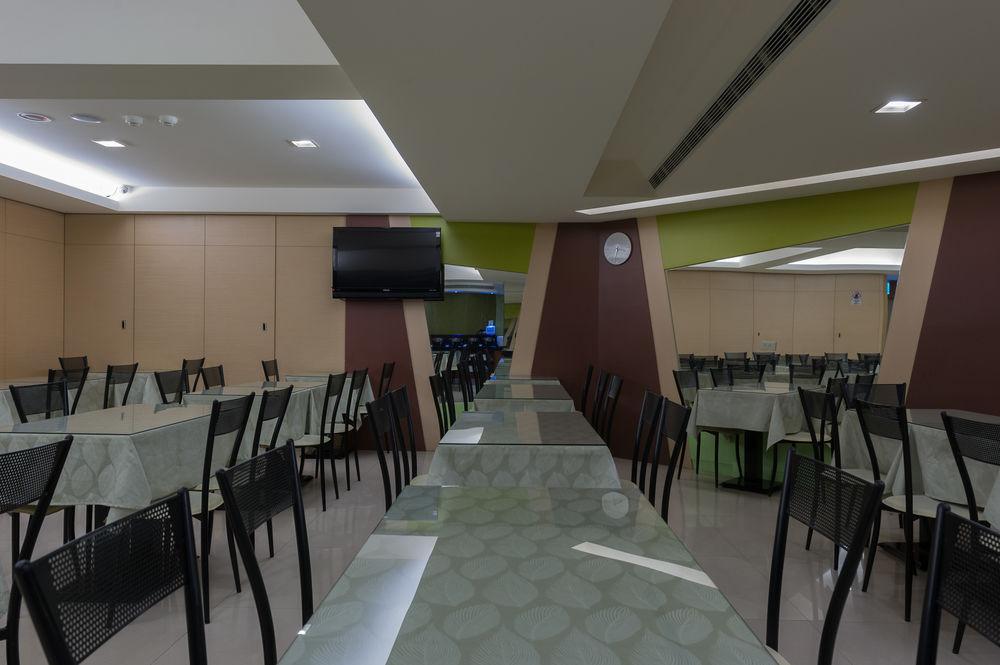 Green World Linsen Taipei Exterior photo